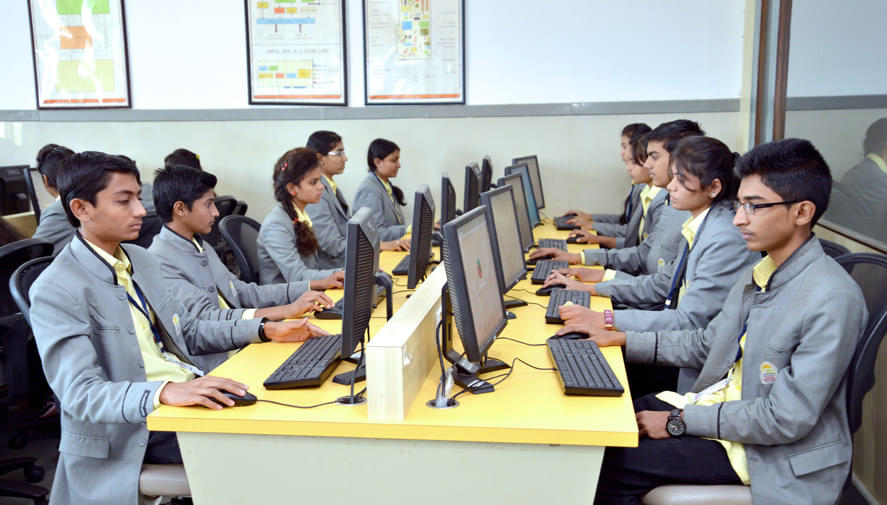 Sandip Polytechnic Nashik Laboratory (Information Department) photo 7